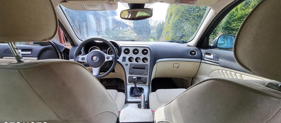 Alfa Romeo 159 cena 17000 przebieg: 242117, rok produkcji 2009 z Poznań małe 211